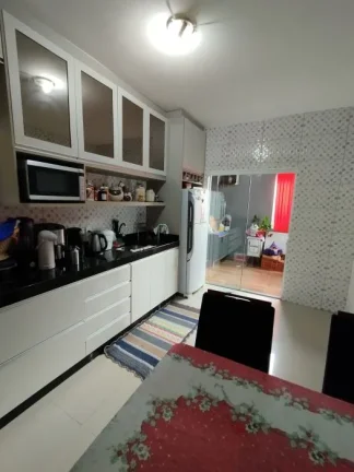 Imagem SOBRADO 03 QUARTOS COM SUITE - ÓTIMA OPORTUNIDADE