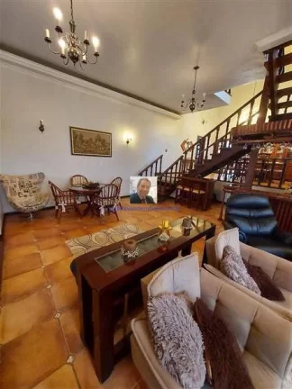 Imagem Vende-se Linda Casa 3 suítes, no condomínio Vila Verde.