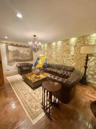 Imagem Vendo Casa em Santana do Parnaiba, Tamboré