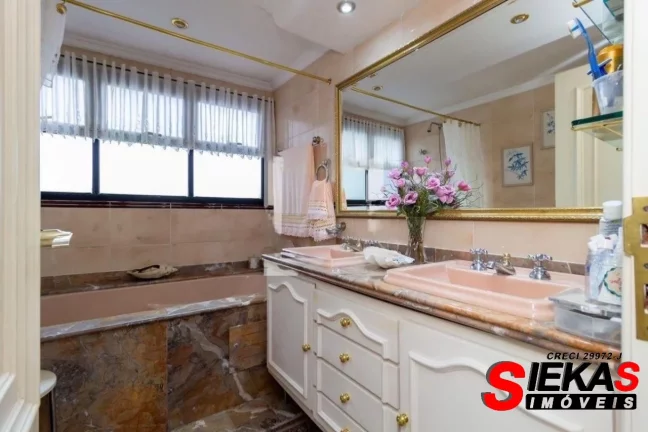 Imagem Imperdível: Apartamento à venda na Vila Diva, São Paulo-SP, com 3 suítes, 4 vagas e 420m² de área