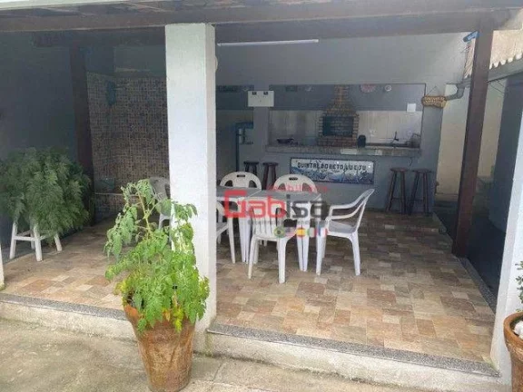Imagem Casa com 3 dormitórios à venda, 374 m² por R$ 550.000,00 - Caminho de Búzios - Cabo Frio/RJ