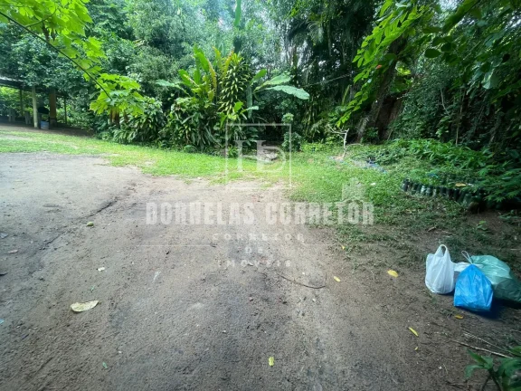 Imagem REFÚGIO DE LAZER E TRANQUILIDADE - 2.000M² DE NATUREZA E CONFORTO! 4QT, 1ST, 2WC EXTERNO, ACEITA TROCA OU VEÍCULOS.