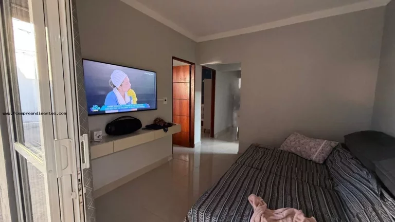 Casa para Venda em Limeira, Parque Nossa Senhora das Dores, 3 dormitórios, 1 banheiro, 2 vagas