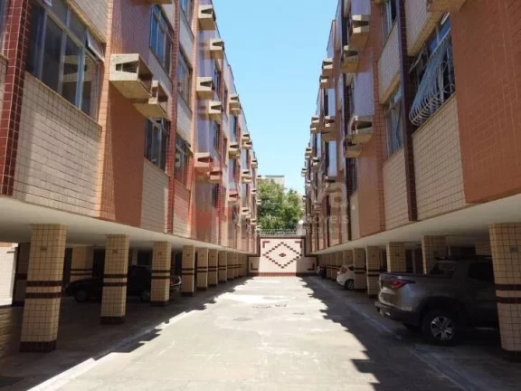 Imagem Apartamento com 2 dormitórios à venda, 60 m² por R$ 370.000,00 - Centro - Cabo Frio/RJ