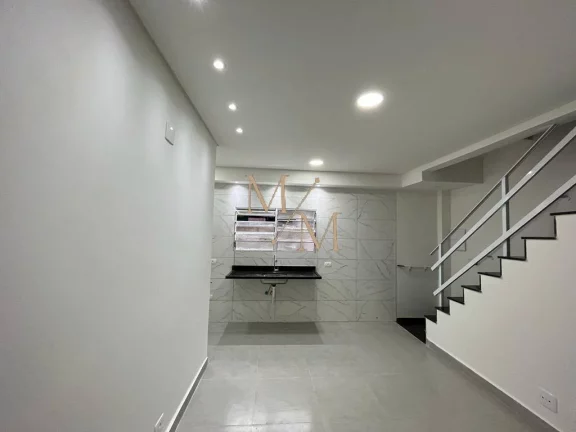 Imagem Casa tipo sobreposta alta duplex NOVA, 2 dormitórios, sacada, baixo custo.
