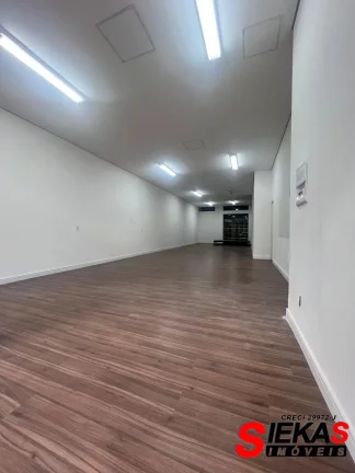 Imagem Salão comercial de 120m² para locação no Tatuapé, São Paulo-SP: ideal para o seu negócio!