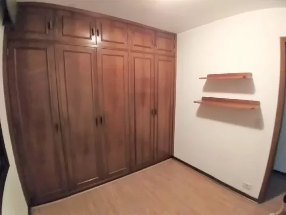 Imagem SOBRADO * VENDA * PERMUTA * RUA TRANQUILA * OPORTUNIDADE * 3 DORM * SUÍTE