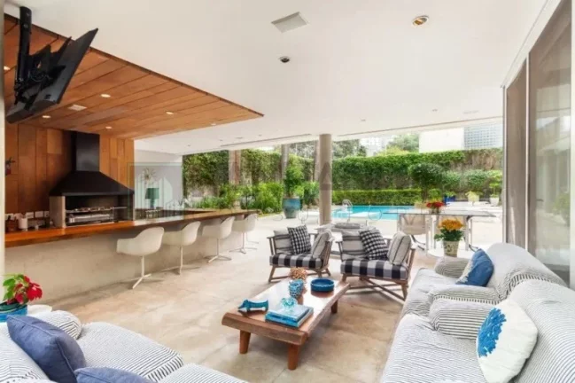 Imagem Casa magnifica à venda no Jardim Europa, São Paulo-SP: 5 quartos, 5 suítes, 6 salas, 10 banheiros, 12 vagas, 1.460m²!