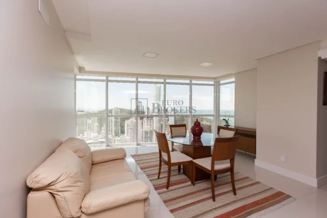 Imagem Apartamento à venda com 04 suítes no Centro de Balneário Camboriú/SC