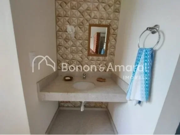 Imagem Casa com 4 Quartos e 3 banheiros à Venda, 481 m