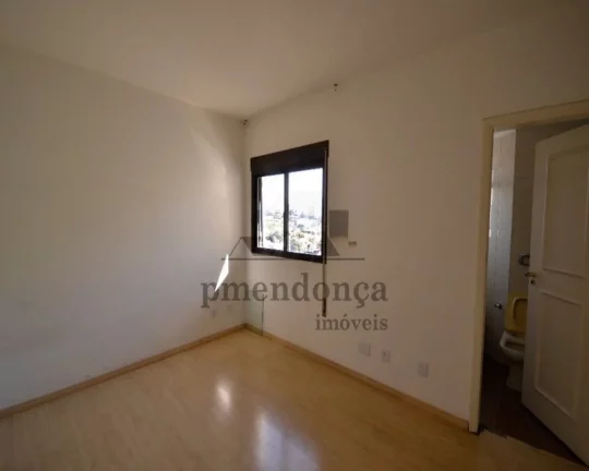 Imagem Apartamento amplo bem distribuído, com terraço, living para 03 ambientes, bem arejado e iluminado,...
