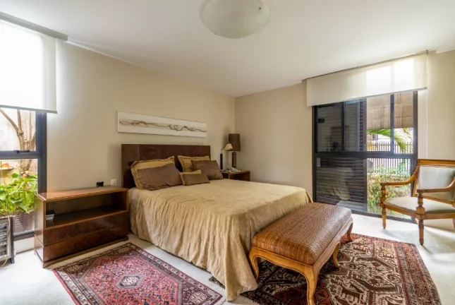 Imagem Alugar casa com 4 quartos em Pacaembu São Paulo SP, house for rent in São Paulo Brazil
