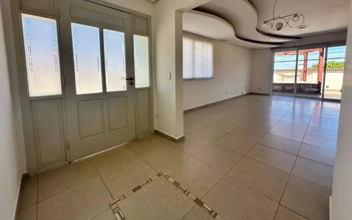 Imagem Casa para Venda em Atibaia, Vila Santista, 3 dormitórios, 1 suíte, 3 banheiros, 3 vagas