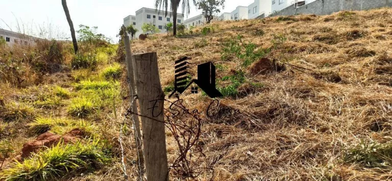 Imagem Lote / Terreno / Condomínio à venda Bairro Cabral Contagem MG