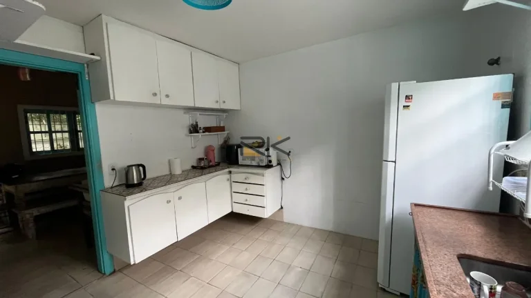 Imagem CASA COM 3 DORMITÓRIOS SENDO 1 SUÍTE,VARANDA,QUINTAL