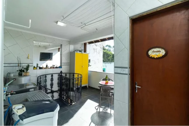 Imagem Casa Única com Piscina, Sauna e Salão de Festas no Jaraguá