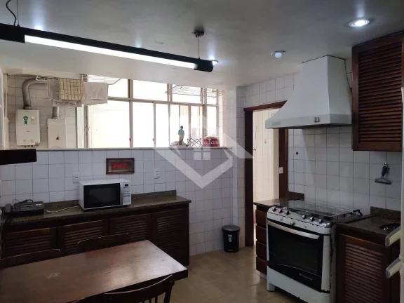 Imagem Apartamento de 165m², 4 Quartos, Suíte e Vaga – Copacabana, Rua Tonelero