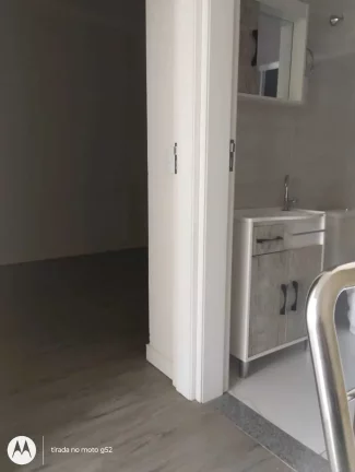 Imagem Geminado próximo ao mar com 3 dormitórios e 2 vagas de garagem em Balneário Piçarras