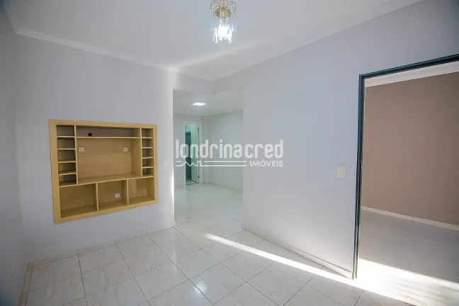 Imagem Excelente Sobrado Geminado à Venda na Parte Alta do Bairro: 4 Dormitórios, Espaço Gourmet, Suíte no Térreo, Garagem para 2 Carros e Localização Privilegiada!