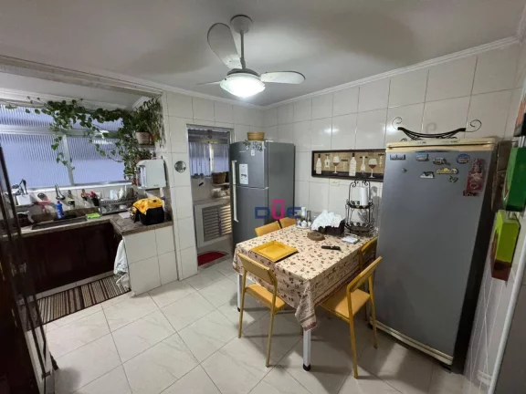 Imagem Apartamento com 3 dormitórios mais dependência completa de empregada à venda, 141 m² por R$ 690.000 - Boqueirão - Santos/SP