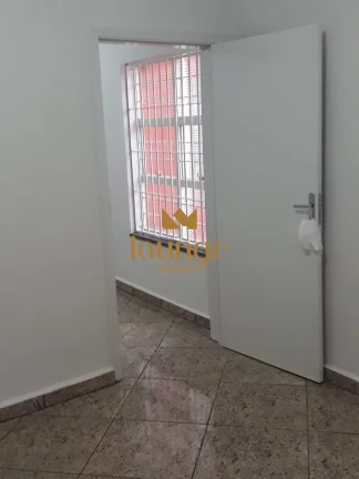 Imagem Casa de Rua à venda em Vila Hortência Z. Leste - Sorocaba/SP
