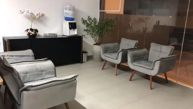 Imagem Sobrado para Venda em Americana, Centro, 1 dormitório, 2 banheiros, 3 vagas