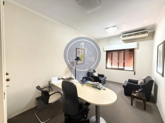 Imagem Casa à venda em Perdizes, São Paulo-SP: 4 quartos, 2 salas, 5 banheiros, 2 vagas de garagem, 213m². Confira!