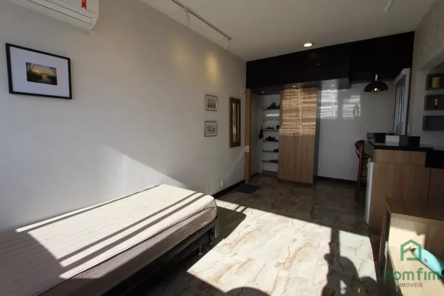 Imagem Apartamento JK, para Venda, no Centro Histórico, Porto Alegre - RS - AP2572