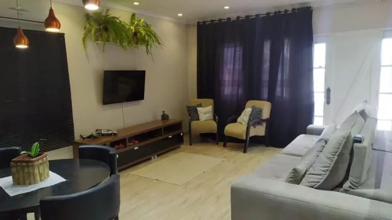 Imagem Casa com 3 dormitórios à venda, 192 m² por R$ 950.000,00 - Villa Branca - Jacareí/SP