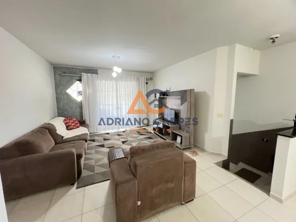 Imagem ALUGUEL ANUAL - Casa com 3 quartos sendo 1 suíte, mobiliada, sacada com churrasqueira, muito bem localizada na Praia de Gravatá em Navegantes- SC