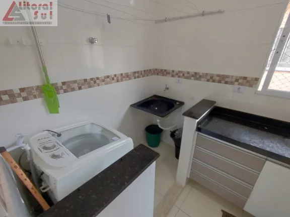 Imagem Casa em Condomínio para Locação em Praia Grande-SP no Bairro Sítio do Campo: 2 Quartos, 1 Sala, 1 Banheiro e 1 Vaga de Garagem!