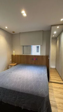 Imagem Lindo sobrado triplex com 2 suites, 4 banheiros, espaço goumert com churrasqueira, garagem box , piscina e salão de festas.