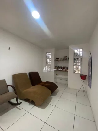 Imagem Casa de esquina com terreno (450m²) 4 dormitórios à venda, por R$ 1.350.000 ,00- São Cristovão- Teresina/PI