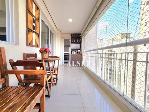 Imagem Apartamento com 3 dormitórios e varanda na Moóca