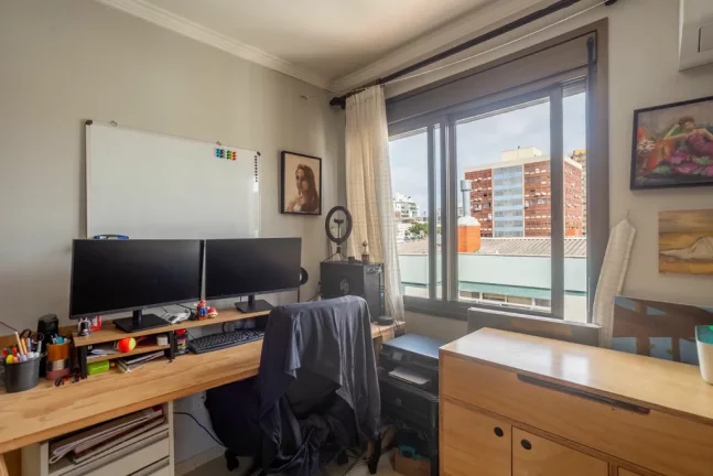 Imagem Apartamento à venda em Porto Alegre, Menino Deus, com 2 quartos, 65m2