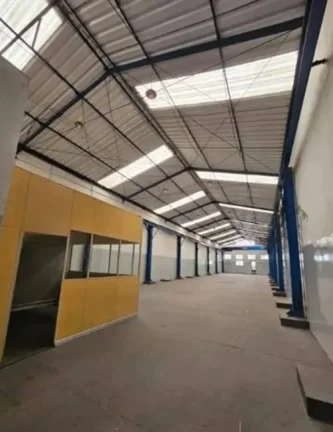 Imagem Excelente Galpão com 500mts², vão Livre e ponte rolante para Locação na Mooca - SP