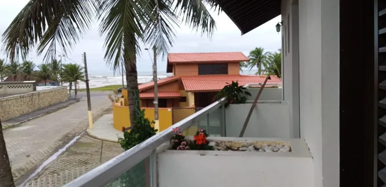 Imagem Casa para Venda em Peruíbe, Jardim Tres Marias, 6 dormitórios, 3 suítes, 3 banheiros, 5 vagas
