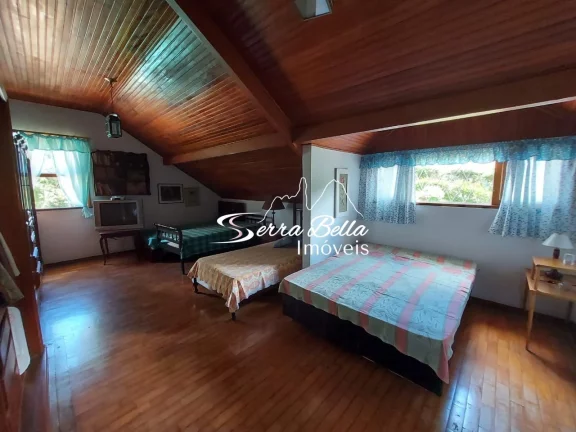 Imagem Casa com 4 dormitórios à venda, 255 m² por R$ 1.290.000,00 - Três Córregos - Teresópolis/RJ