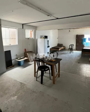 Imagem Ponto comercial 04 salas, 03 banheiros, 180m aproximados  Orla