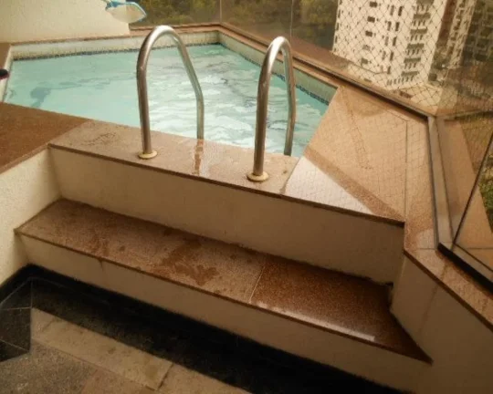Imagem Apartamento à venda no Guarujá na Praia das Pitangueiras.