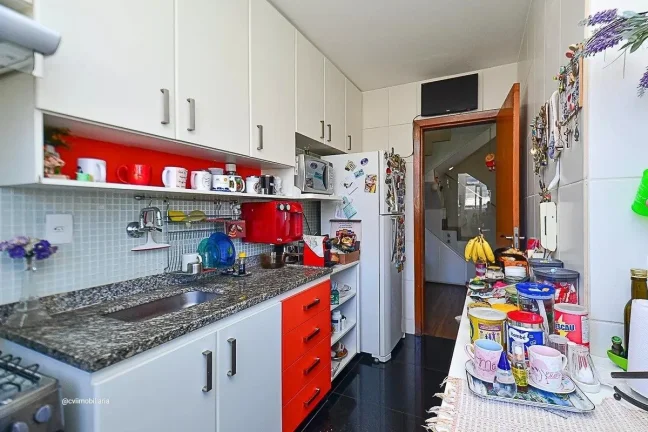 Imagem Cobertura com 180m² localizada no bairro Santa Inês, em Belo Horizonte, ideal para quem busca espa...