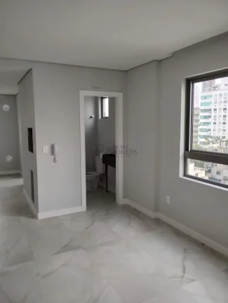 Imagem Apartamento com 3 suítes à venda no Centro de Balneário Camboriú/SC