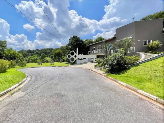 Imagem Cond Beverly Hills - 4sts TÉRREA c/ piscina. Impecável, privacidade e vista