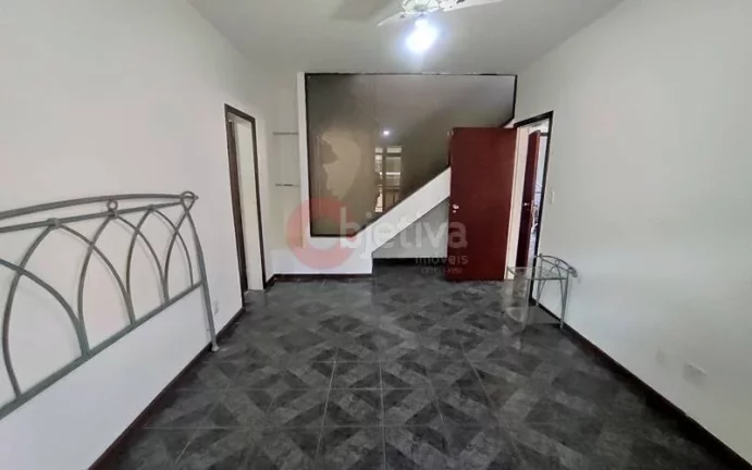 Imagem Cobertura com 3 dormitórios para locação fixa no Centro de Cabo Frio/RJ