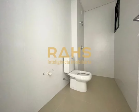 Imagem Excelente apartamento no Centro de Joinville, em frente ao 62º Batalhão. Valor baixou! De R$1.110m...