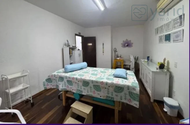 Imagem Imperdível Casa Comercial à Venda em Jundiaí-SP, no Jardim Petrópolis! 3 Quartos, 1 Suíte, 2 Salas, 2 Banheiros e 221 m².