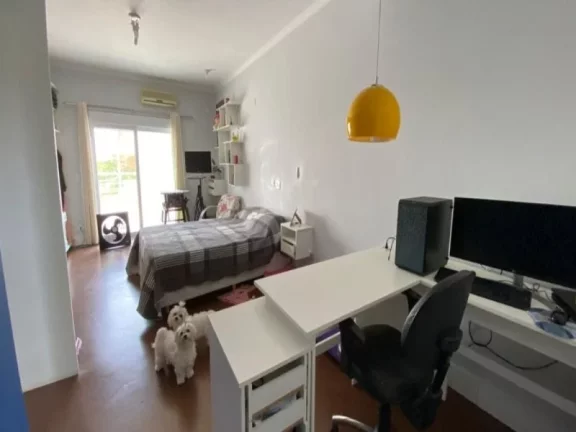 Imagem MIRANTE - MANSÃO COM 6 DORMITÓRIOS, RICA EM ARMÁRIOS