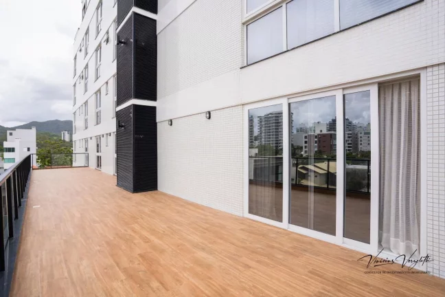 Imagem Frente ao Mar para Venda em Itajaí / SC no bairro Praia Brava de Itajaí