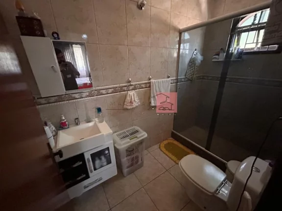 Imagem Casa ampla e conservada - 4 quartos/2 suítes.