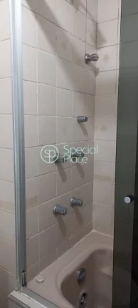 Imagem 81 metros 3 dormitórios 1 suíte dormitório e banheiro de empregada 2 banheiros 2 vagas Apartament...